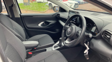 Toyota Yaris 1.5 Hybrid Icon 5dr CVT Hybrid Hatchback